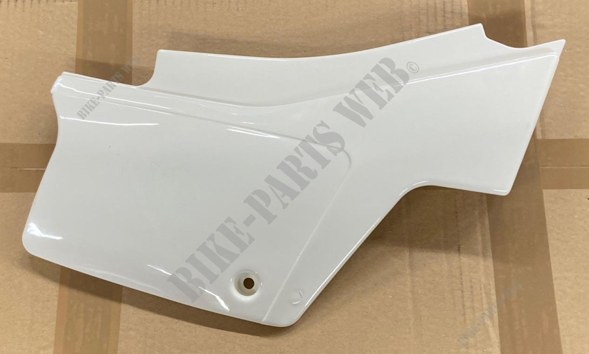 Side cover, right white Honda XL250R 1982, XL500R by adding a bracket - CACHE LATERAL D XL250RC NH138